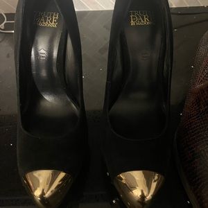 Madonna truth or dare collection velvet gold studded pumps size 8 black.